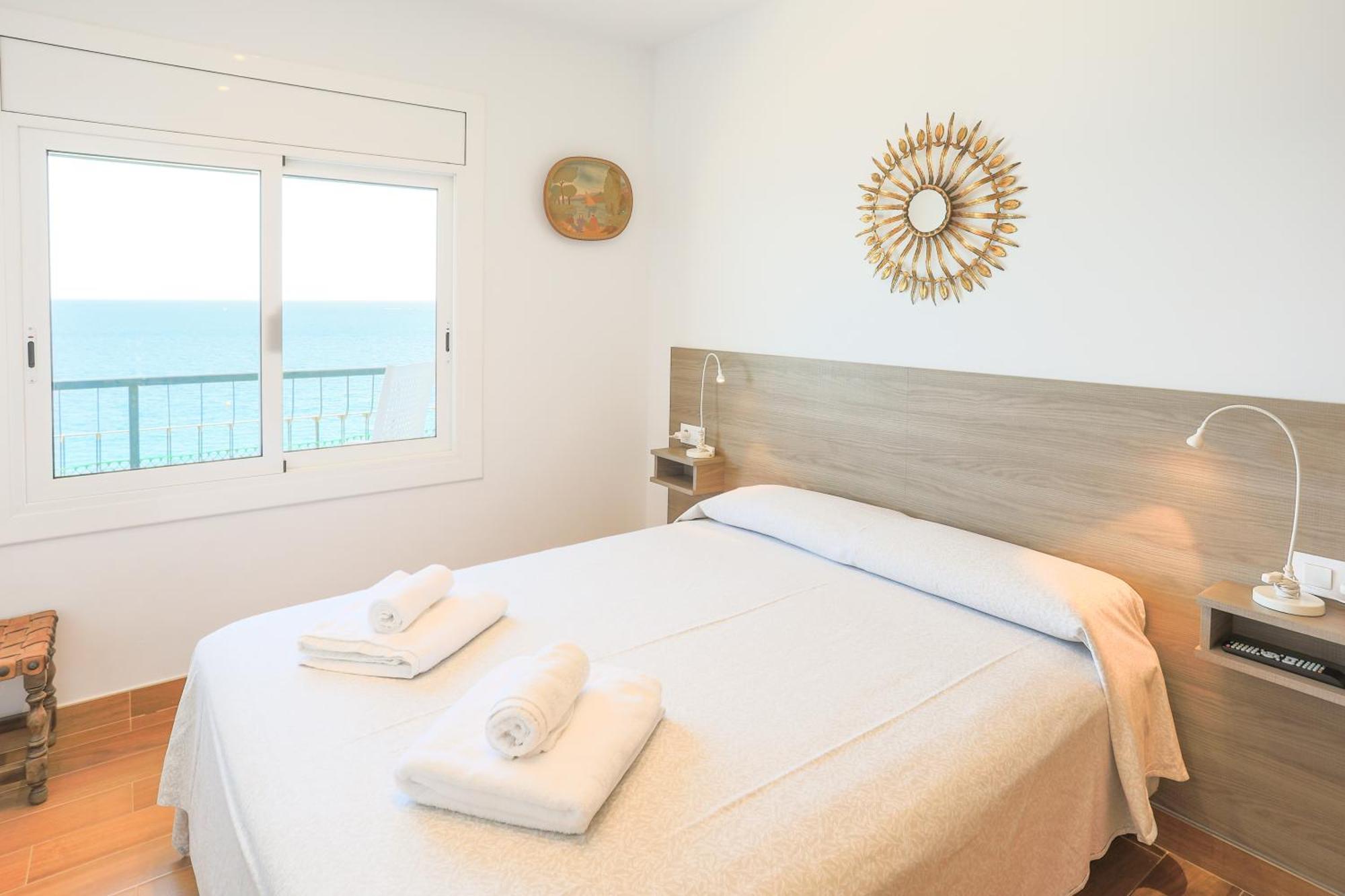 Pis Embaixador 1A Linea De Mar Apartment Platja d'Aro Exterior foto